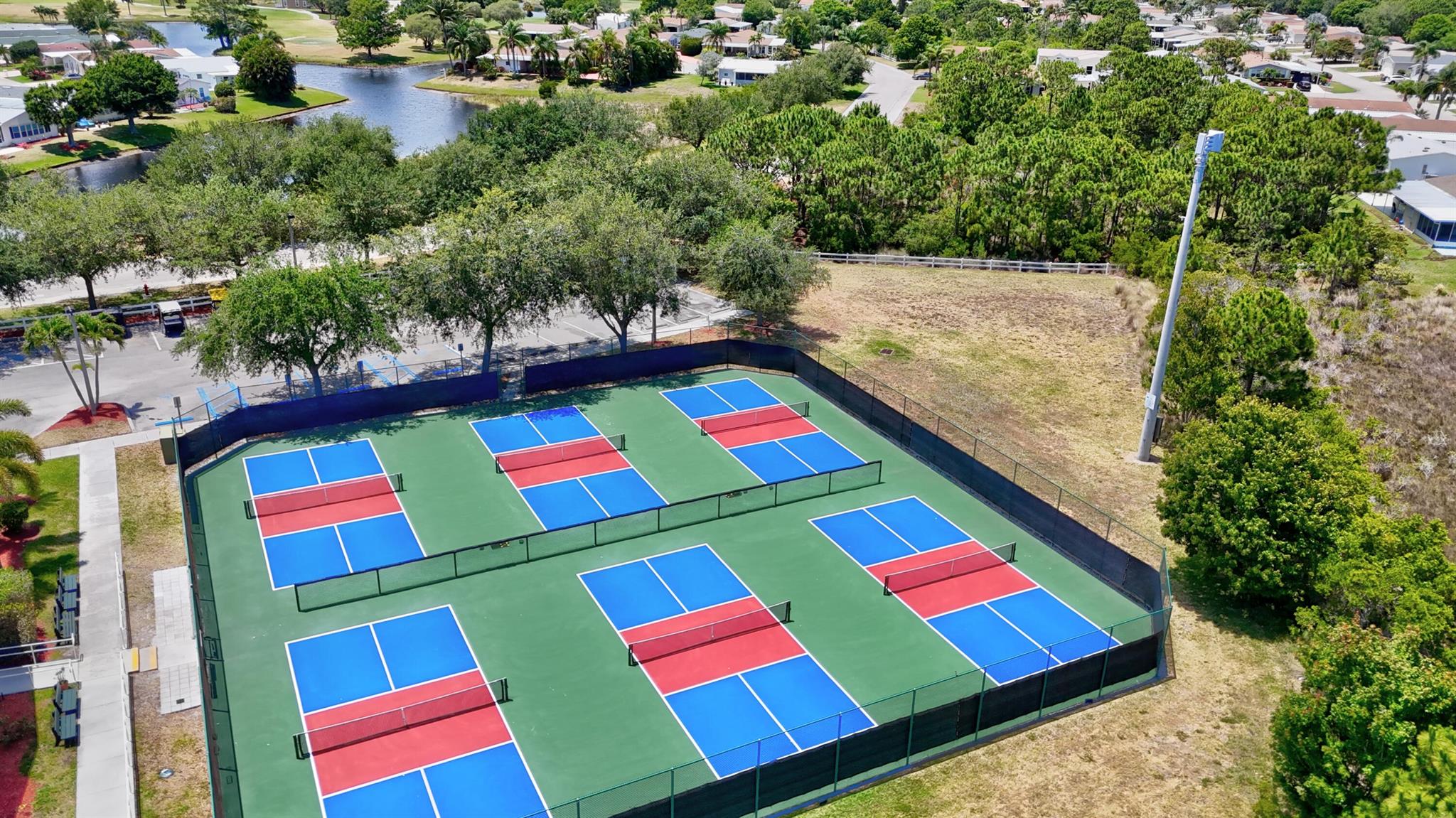 EAGLE'S RETREAT AT SAVANN - Residential