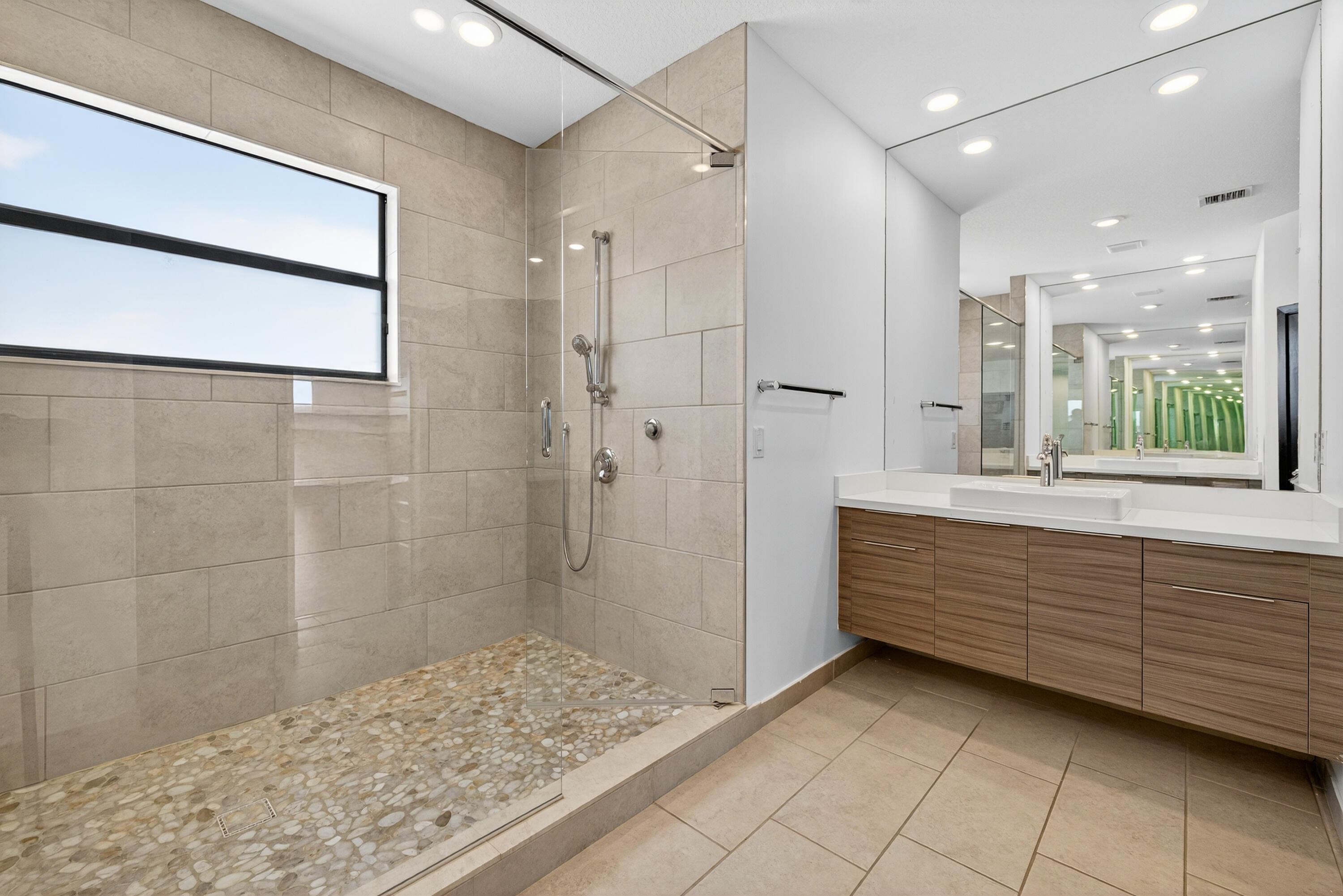 DUNNWOODY LAKE - Residential