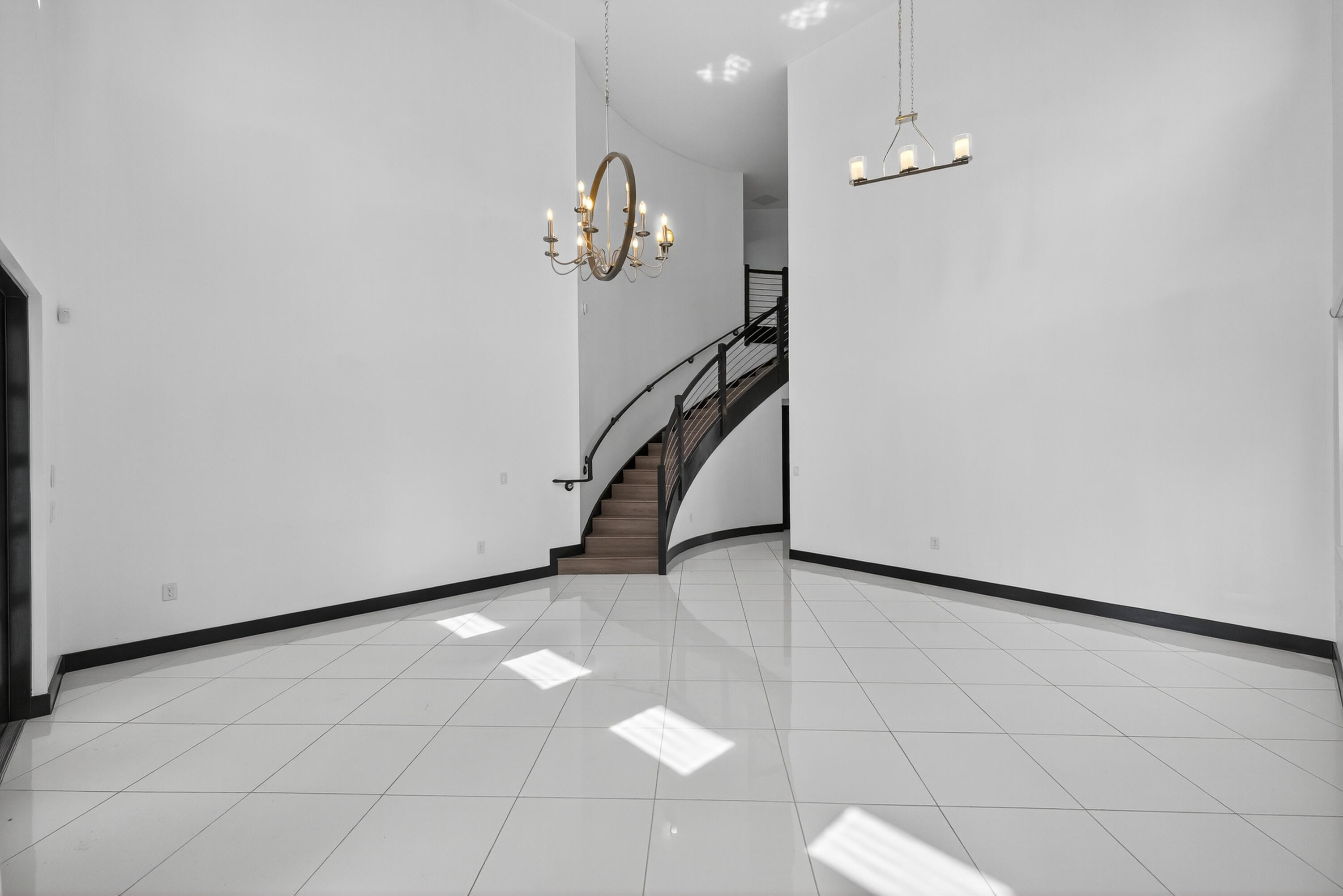 DUNNWOODY LAKE - Residential