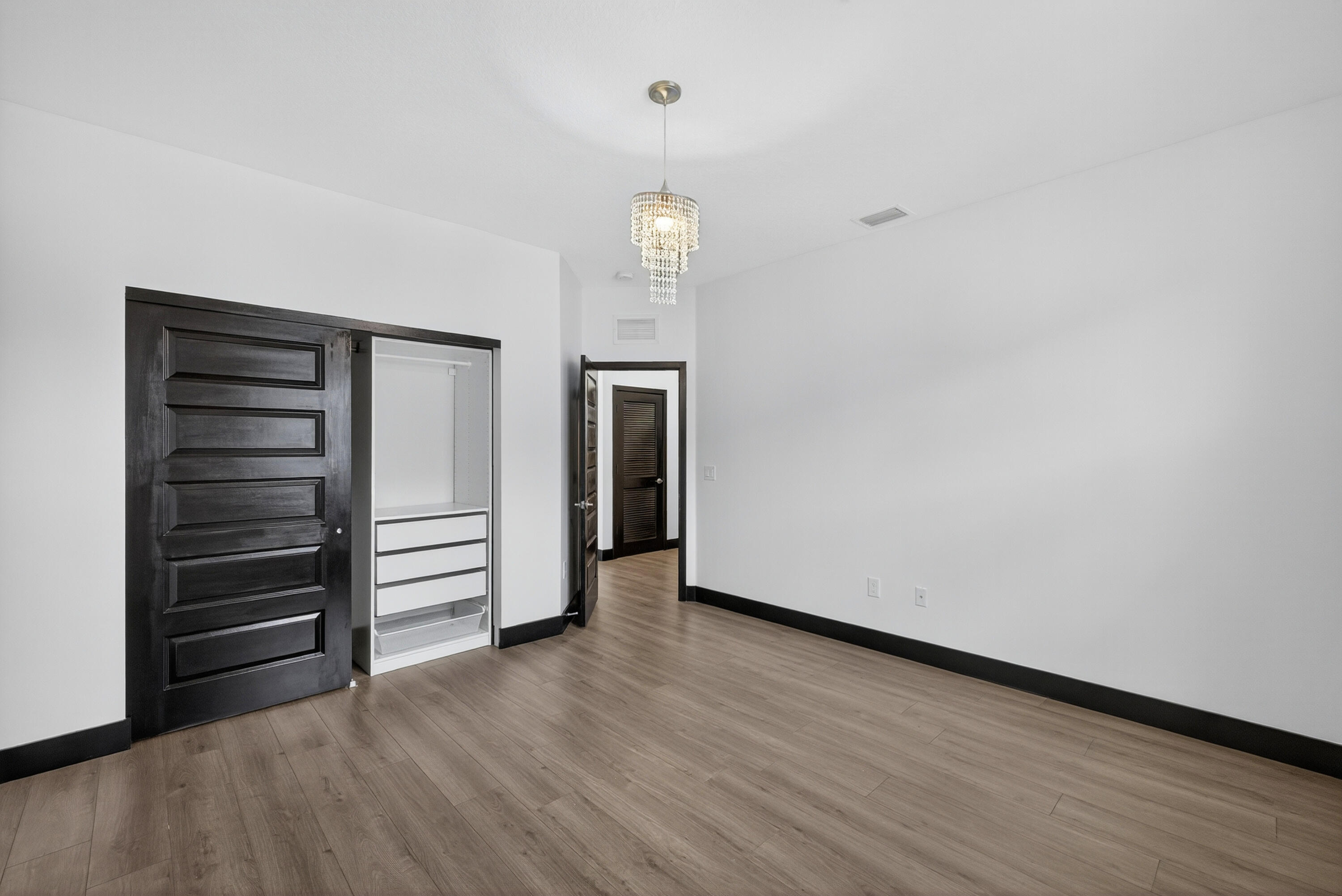 DUNNWOODY LAKE - Residential