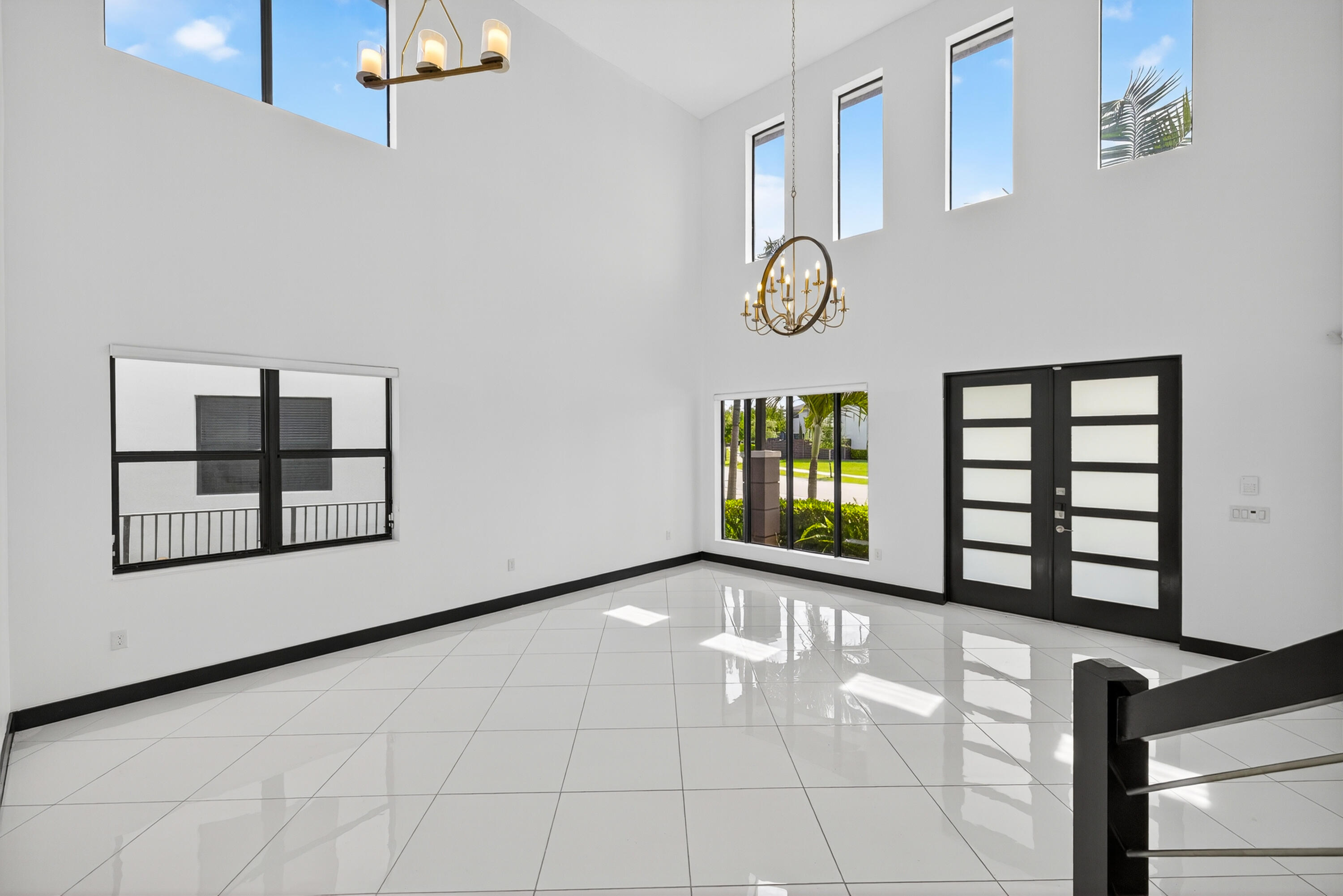 DUNNWOODY LAKE - Residential