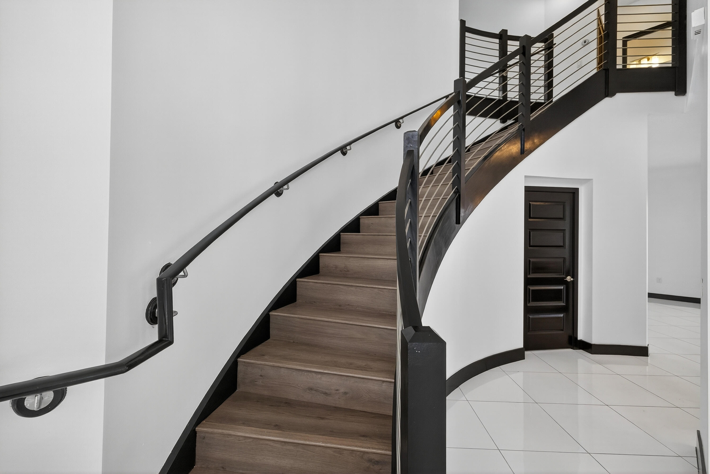 DUNNWOODY LAKE - Residential