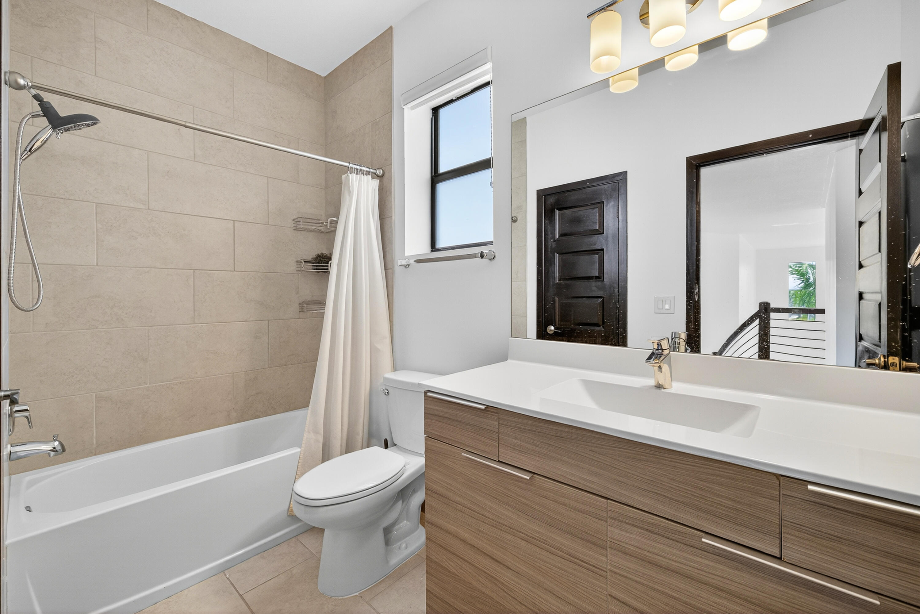 DUNNWOODY LAKE - Residential