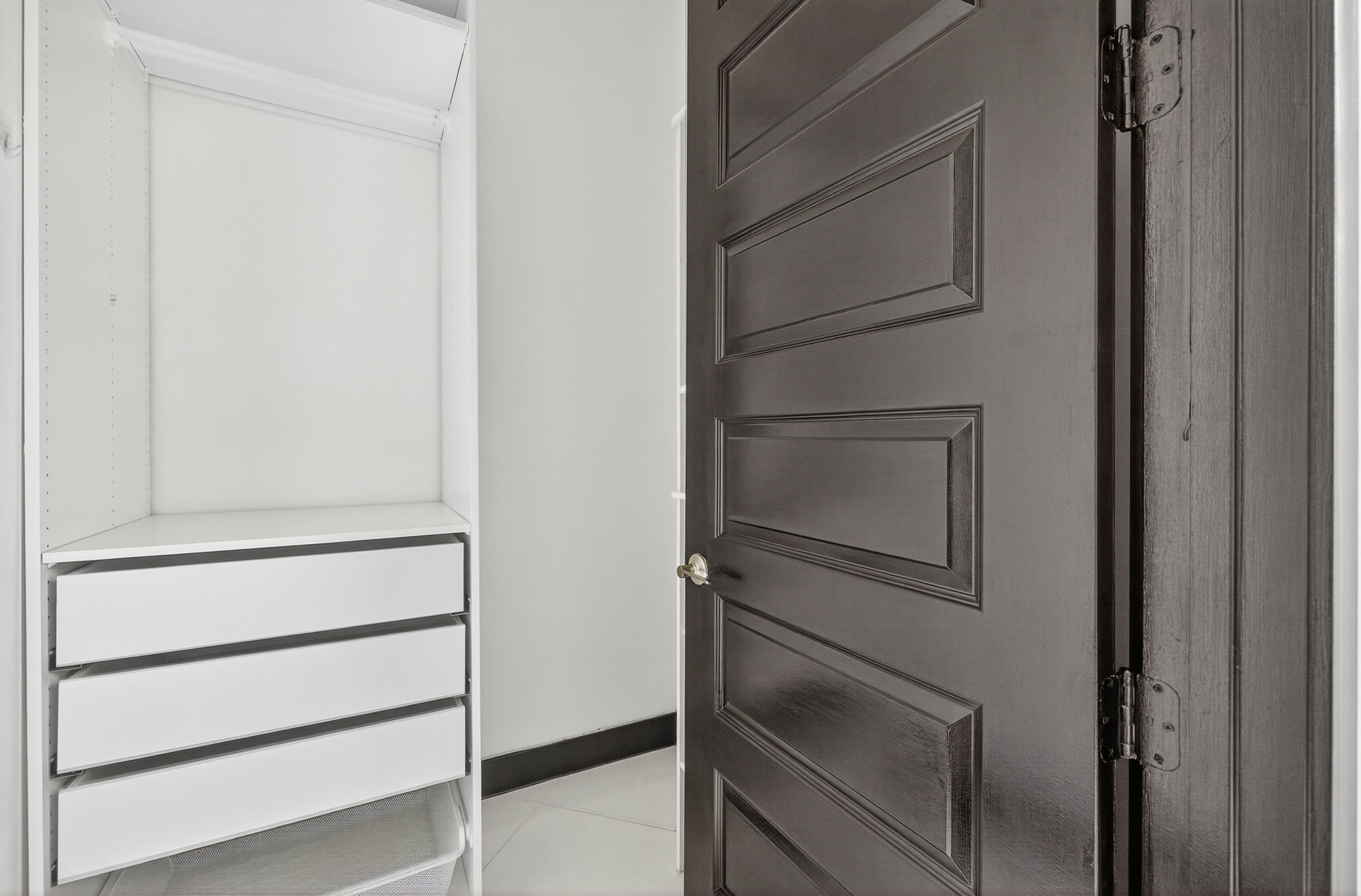 DUNNWOODY LAKE - Residential