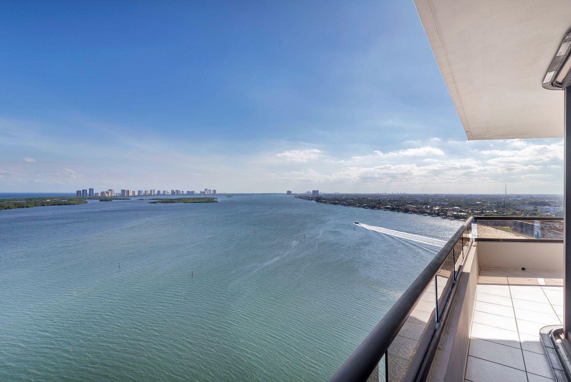 100 Lakeshore Drive 1753
