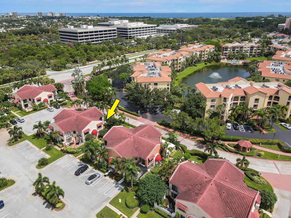 Uno Lago - Residential Lease