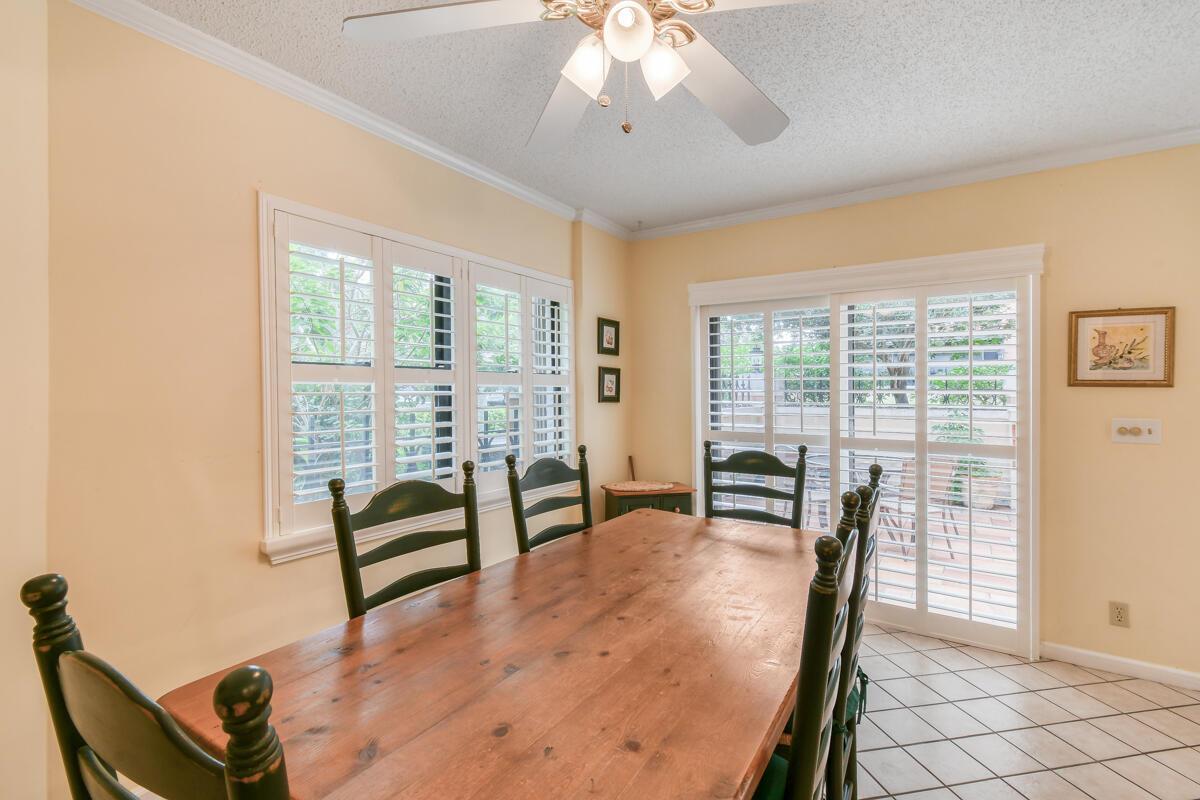 Uno Lago - Residential Lease