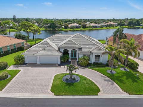 Photo of 8091 SE Woodlake Lane W, Hobe Sound, FL 33455 (MLS # B26043016)