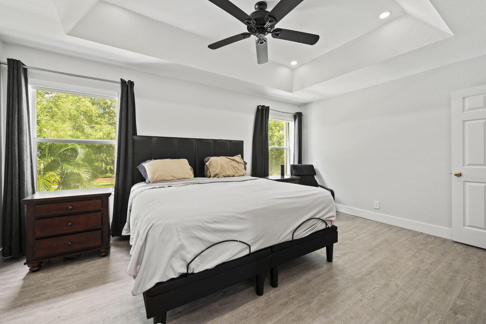 REGENCY LAKES AT COCONUT - Residential