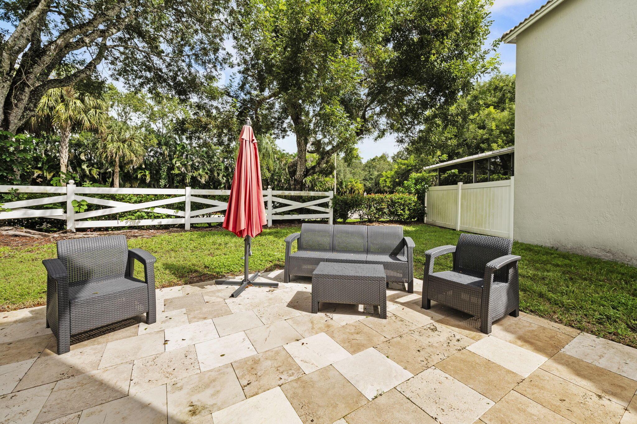 REGENCY LAKES AT COCONUT - Residential