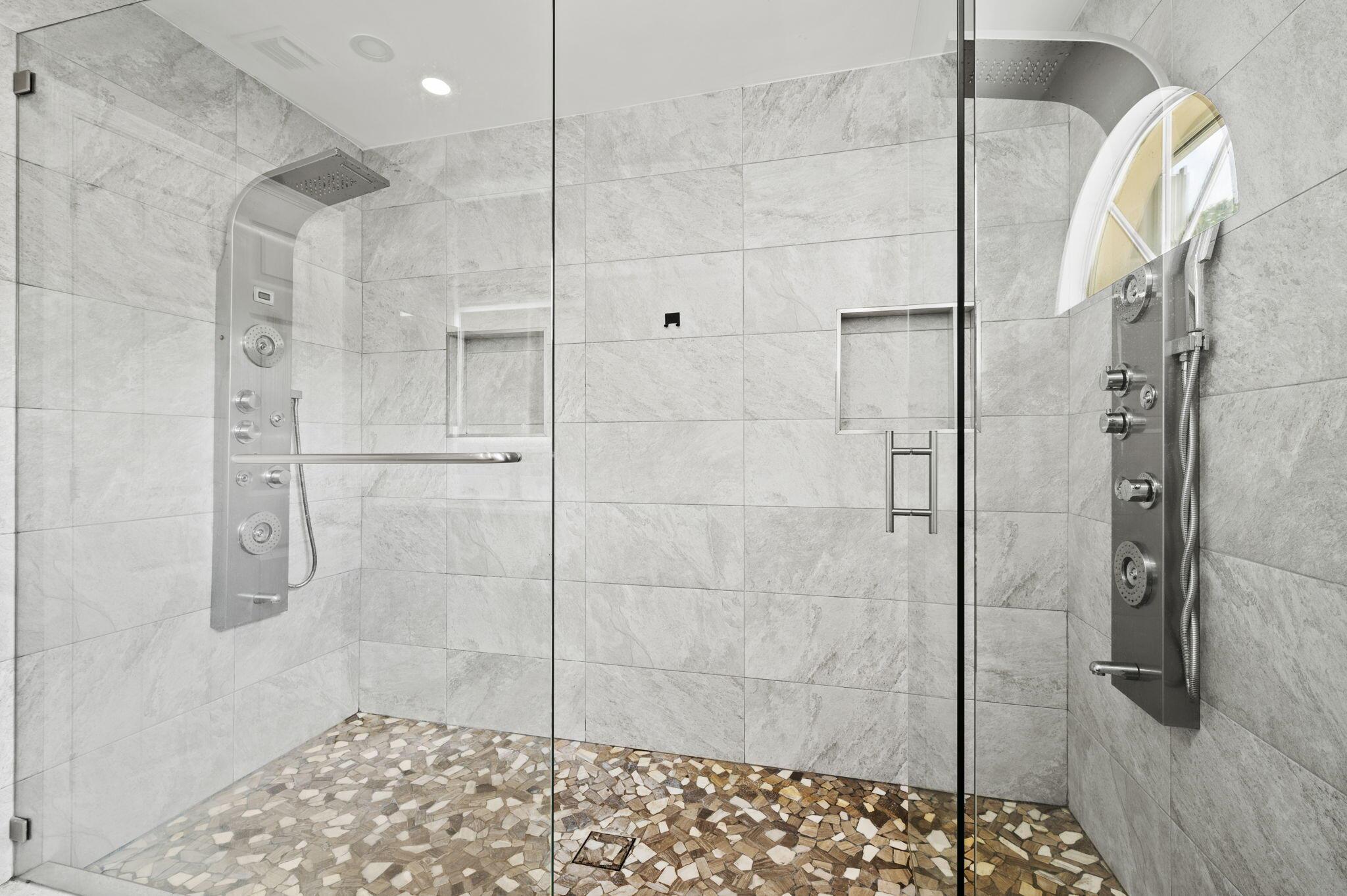 REGENCY LAKES AT COCONUT - Residential