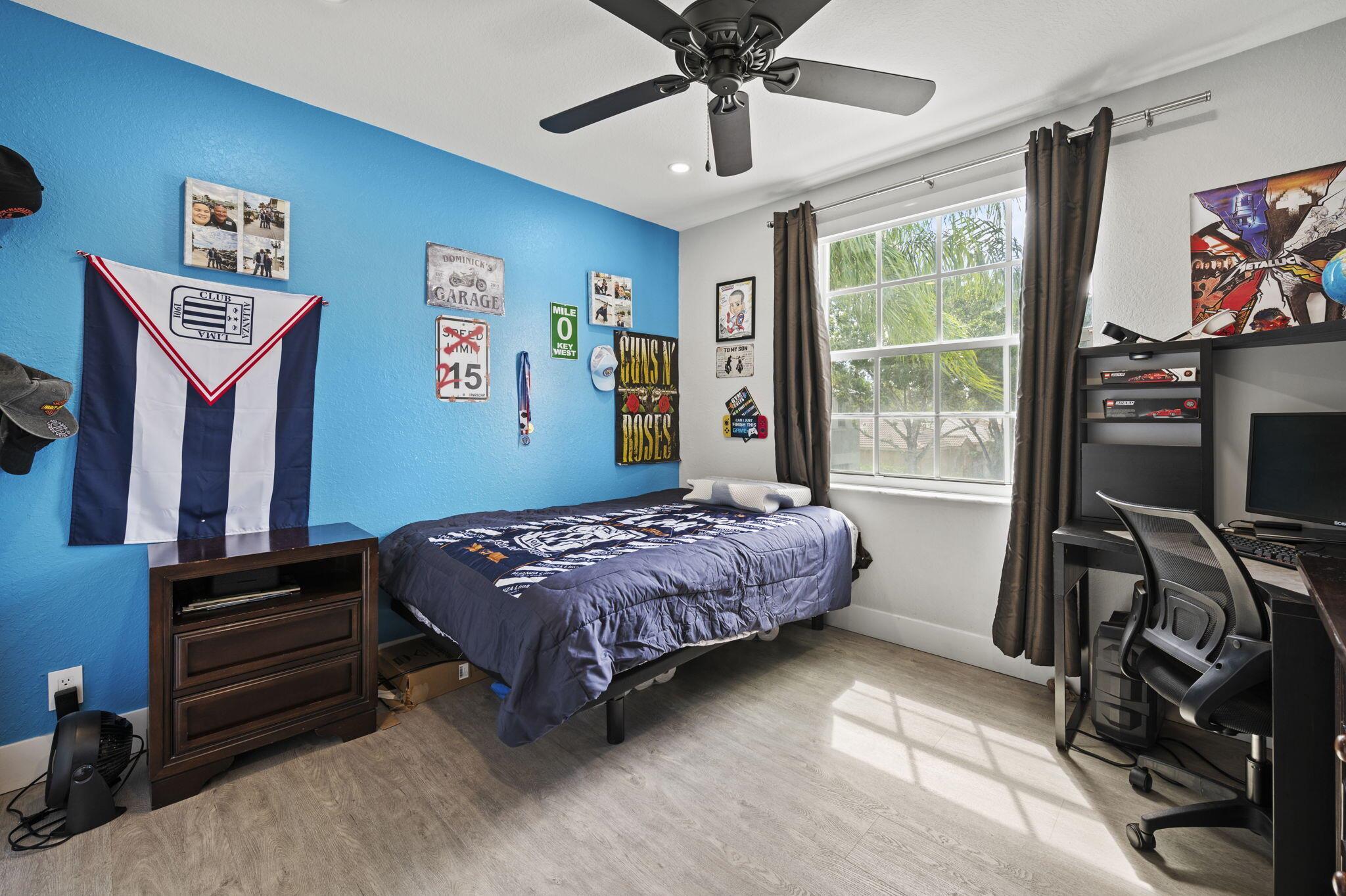 REGENCY LAKES AT COCONUT - Residential