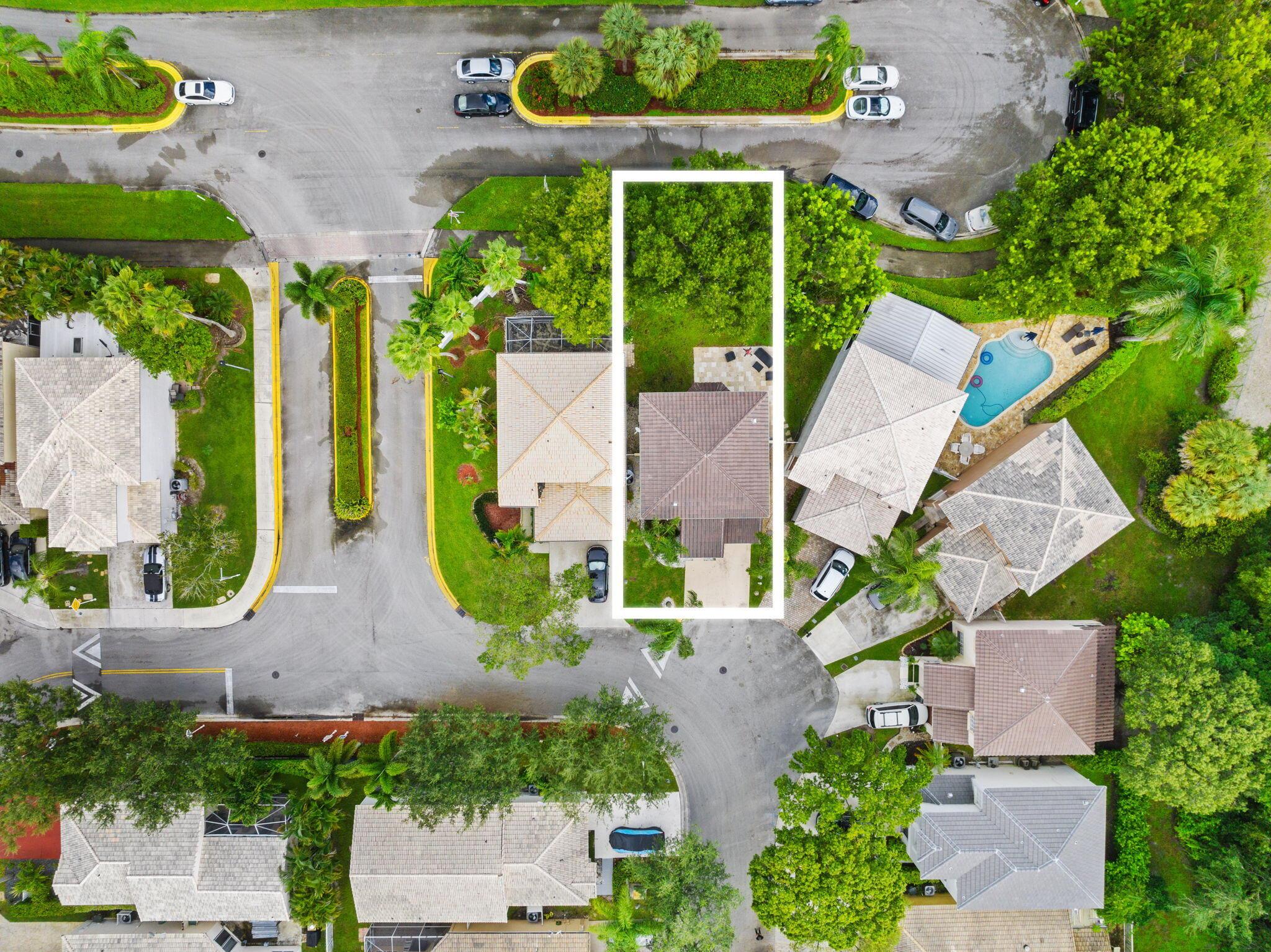 REGENCY LAKES AT COCONUT - Residential