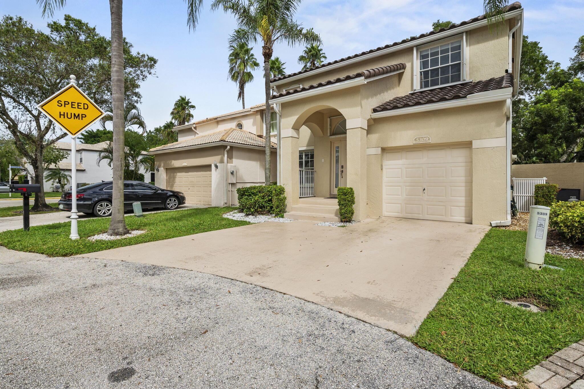 REGENCY LAKES AT COCONUT - Residential