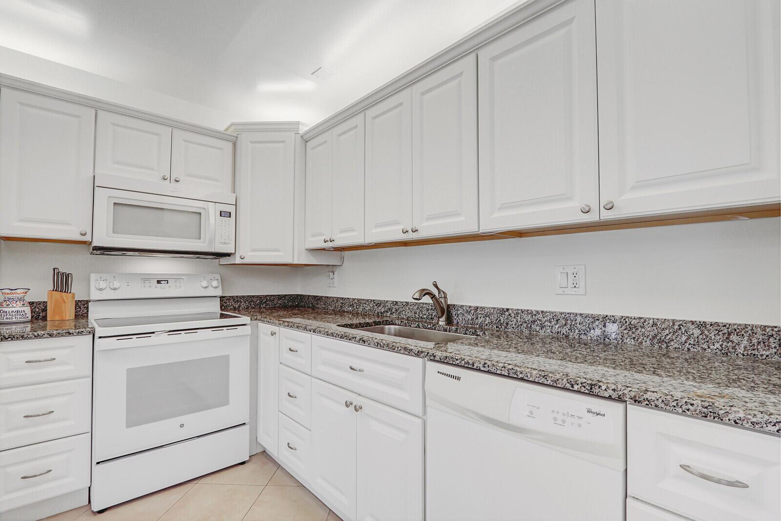 Conquistadore - Residential Lease