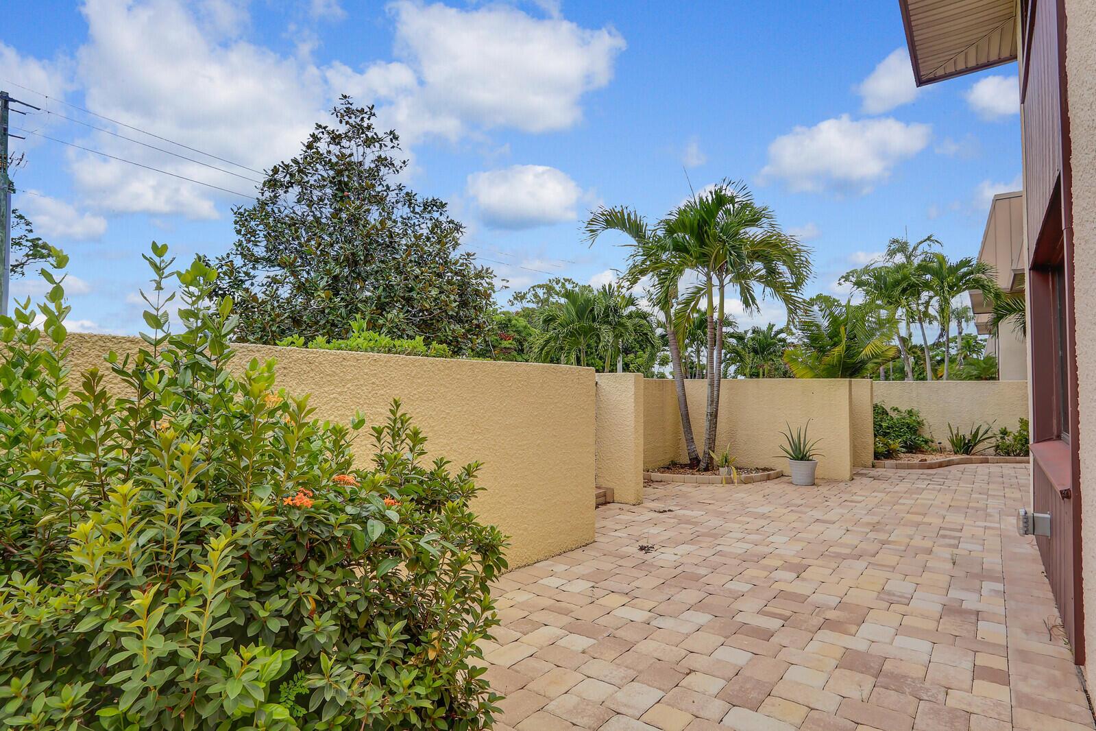 Conquistadore - Residential Lease