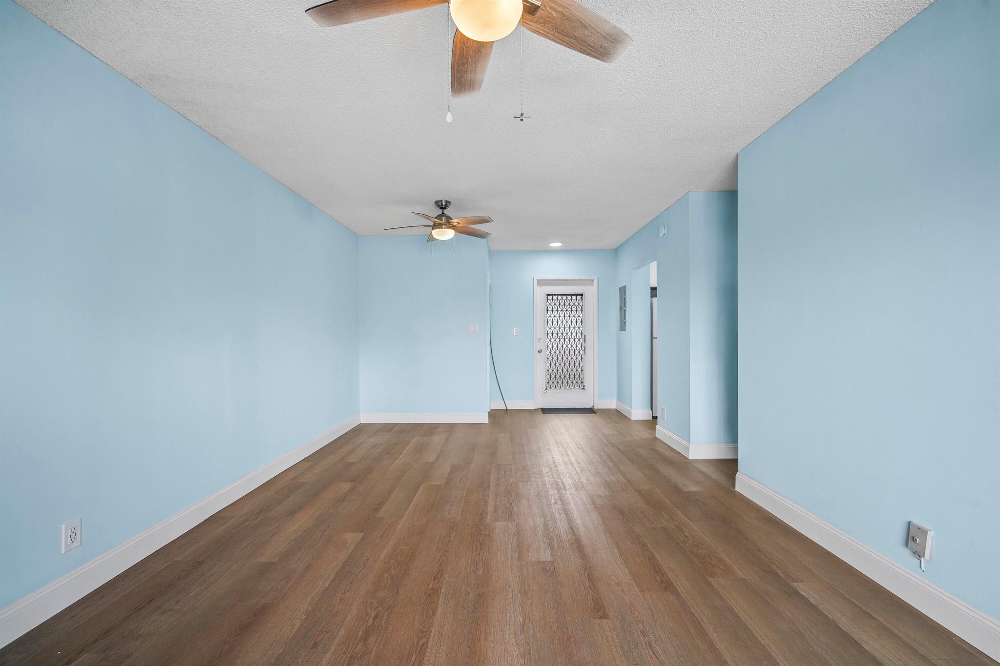 3201 NE 14th St Causeway 609