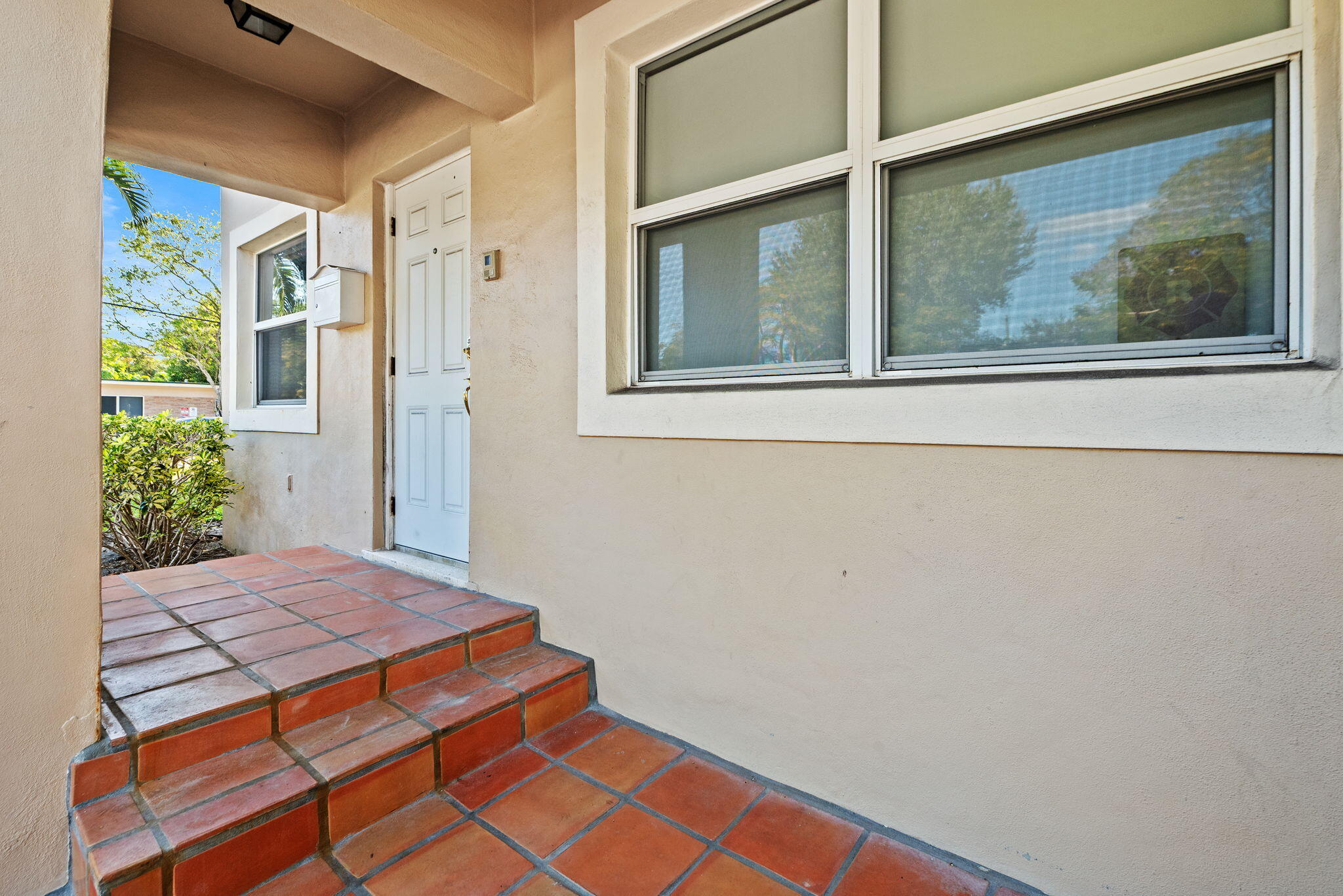 1901 SE 4TH Avenue