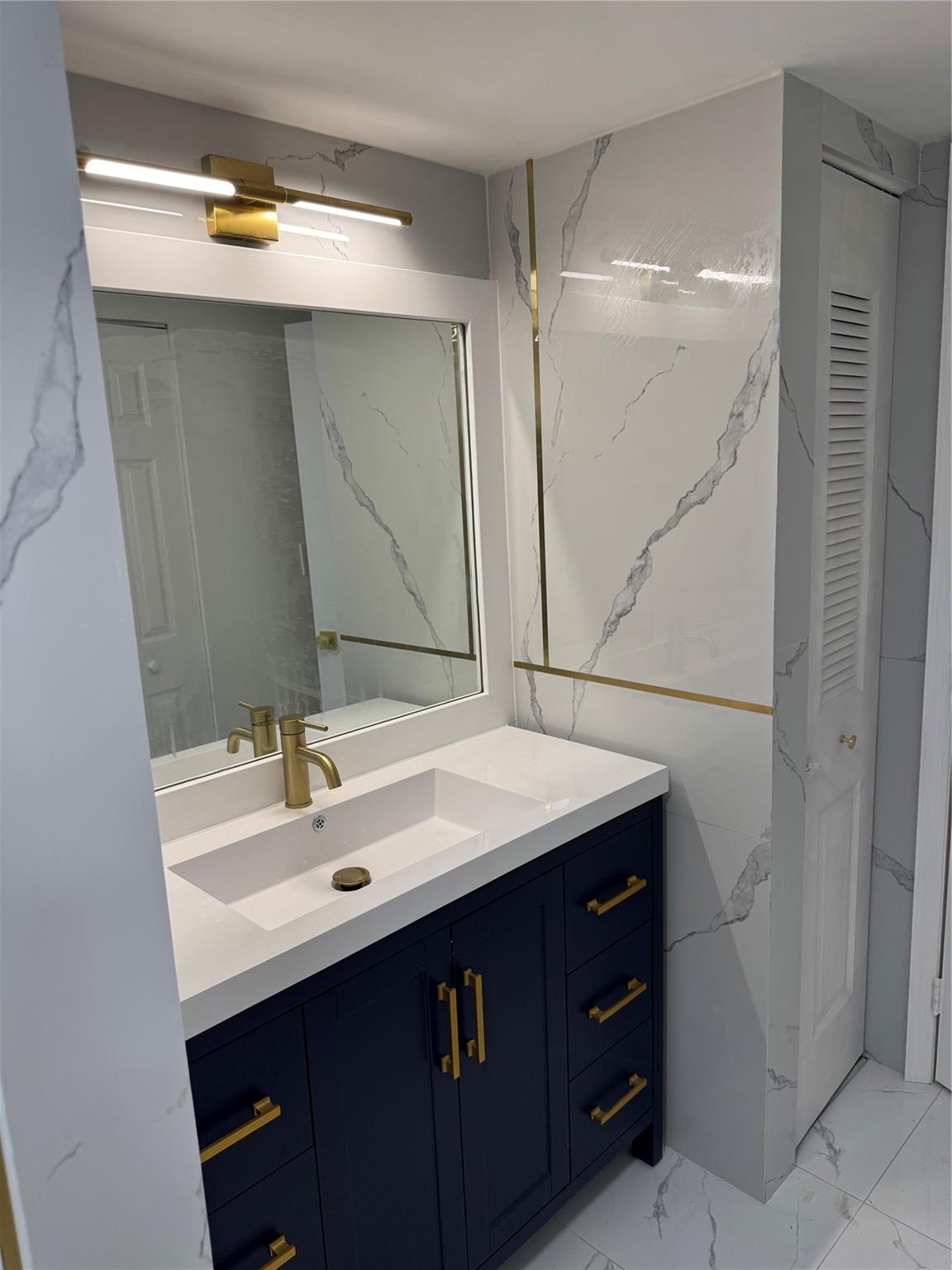 Bermuda Club - Residential