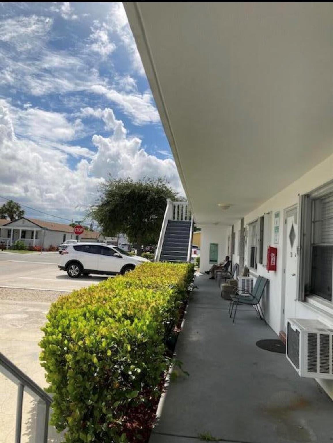 TOWNSITE APTS SIX CONDO - Commercial Sale