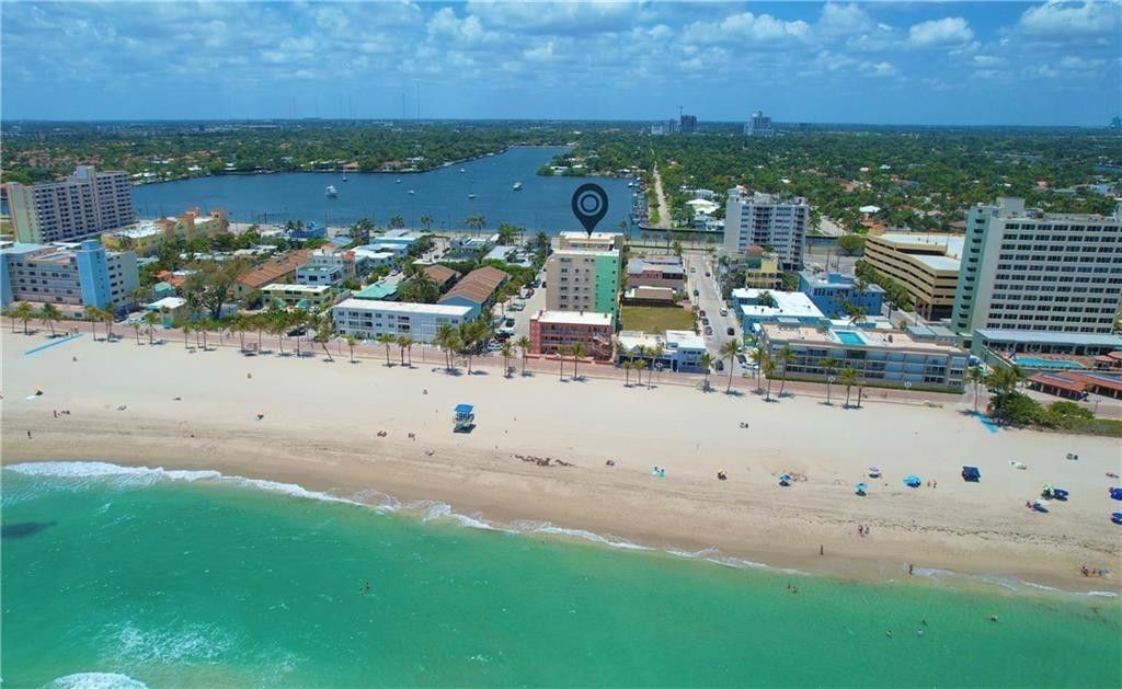 Photo of 320 S Surf Road #301, Hollywood, FL 33019 (MLS # F10549702)