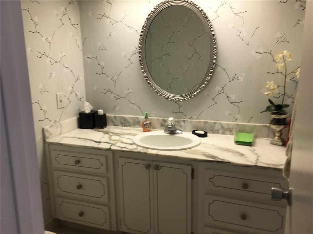 Plaza South - Residential Lease