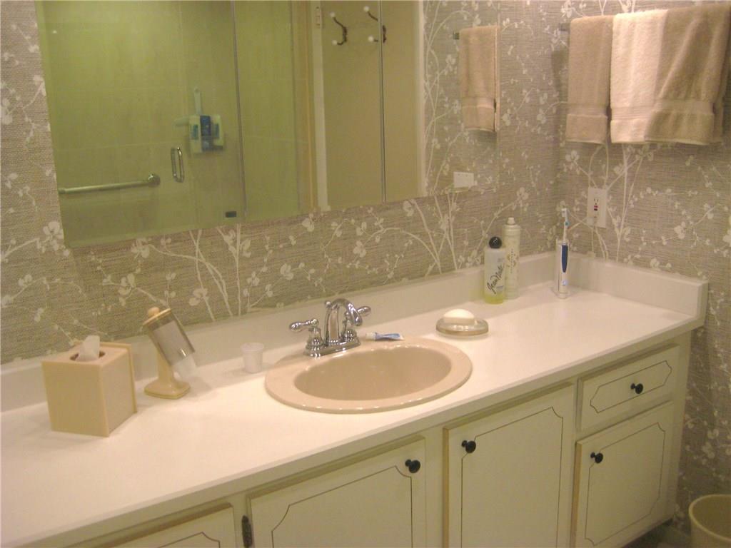 Plaza South - Residential Lease