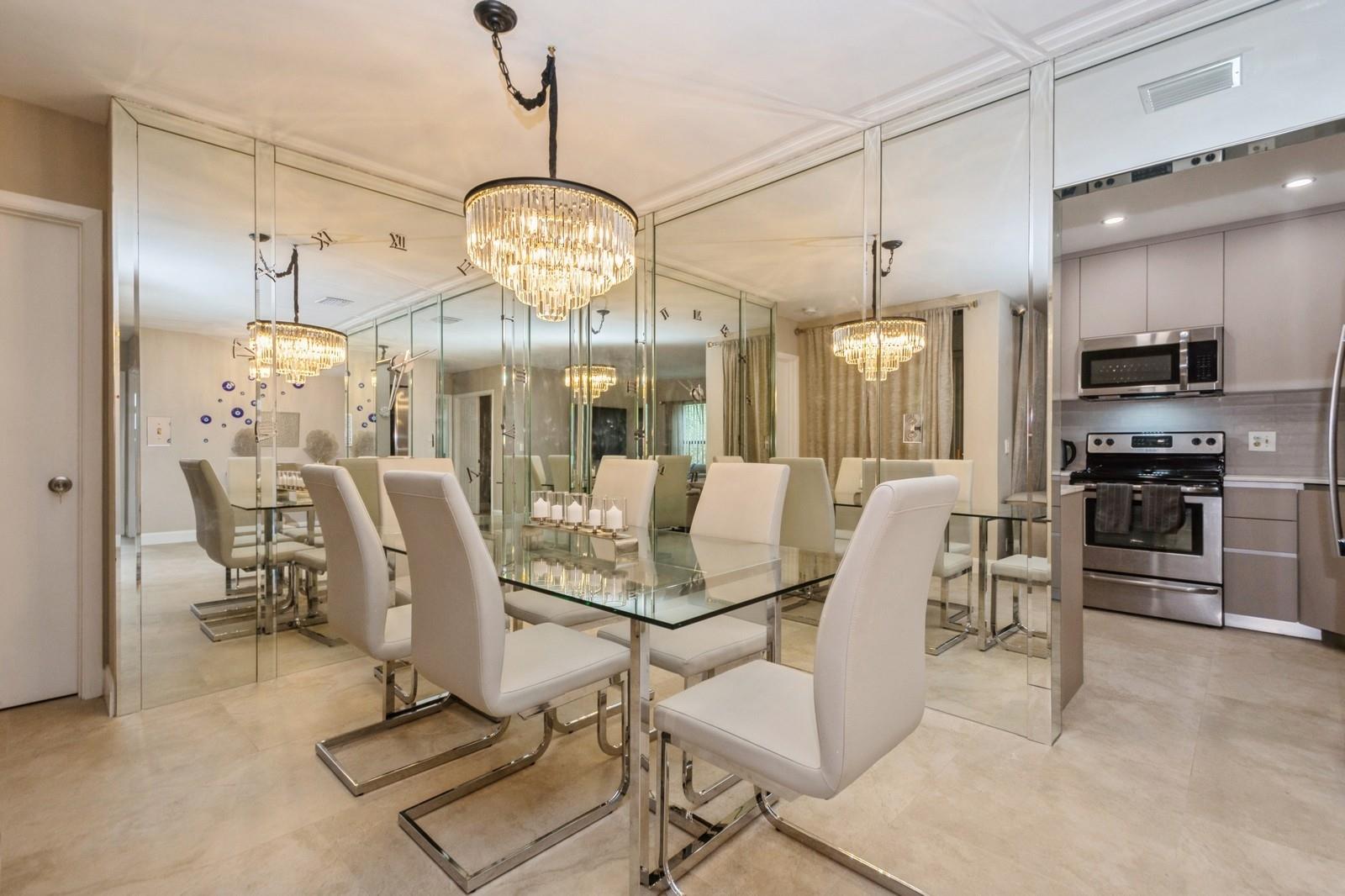 4485 Carambola Cir 27322