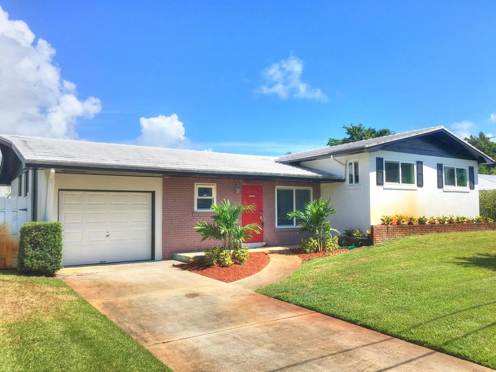 Photo of 743 Ibis Way, North Palm Beach, FL 33408 (MLS # R10924165)