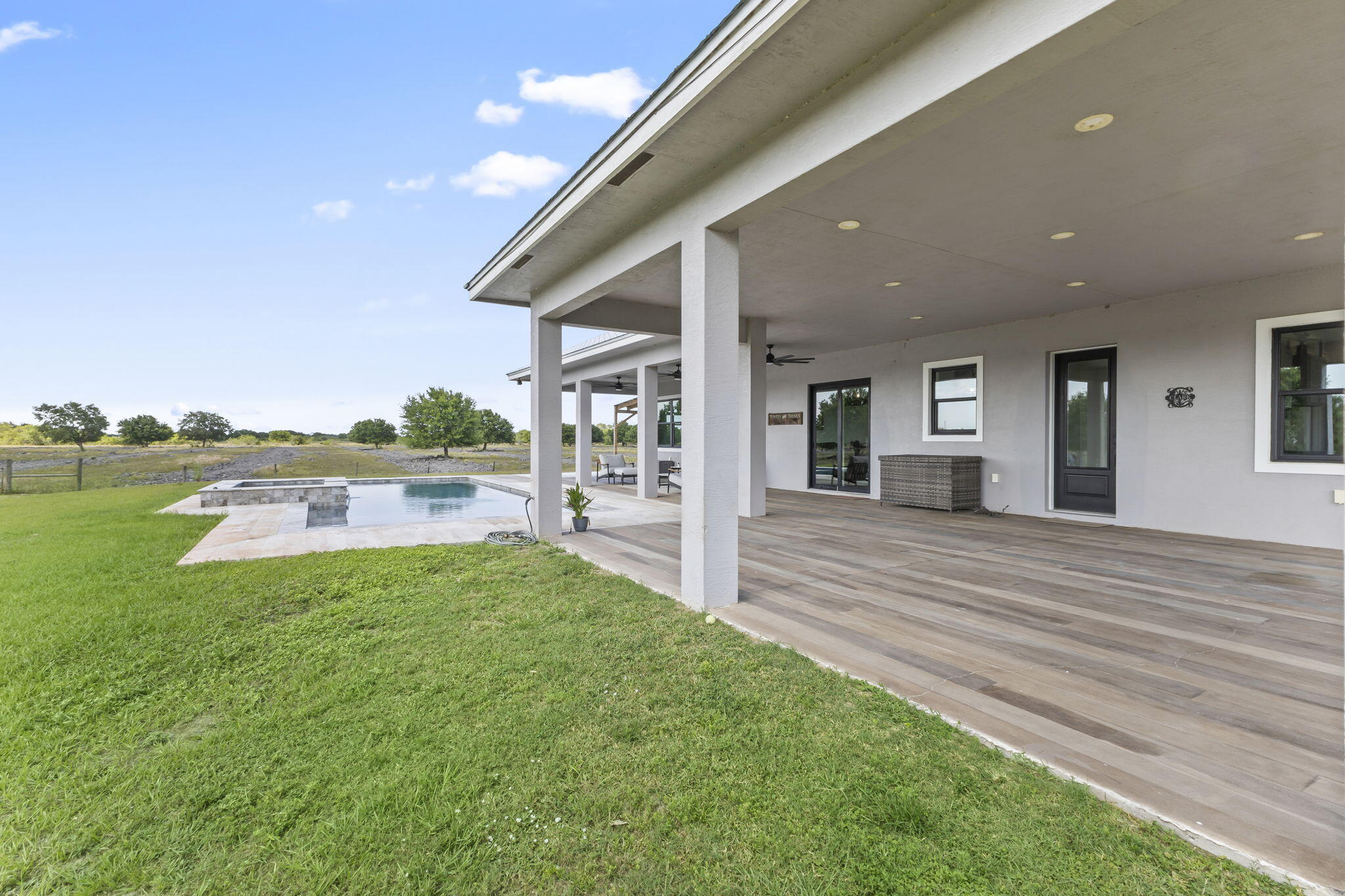 METES AND BOUNDS - Residential