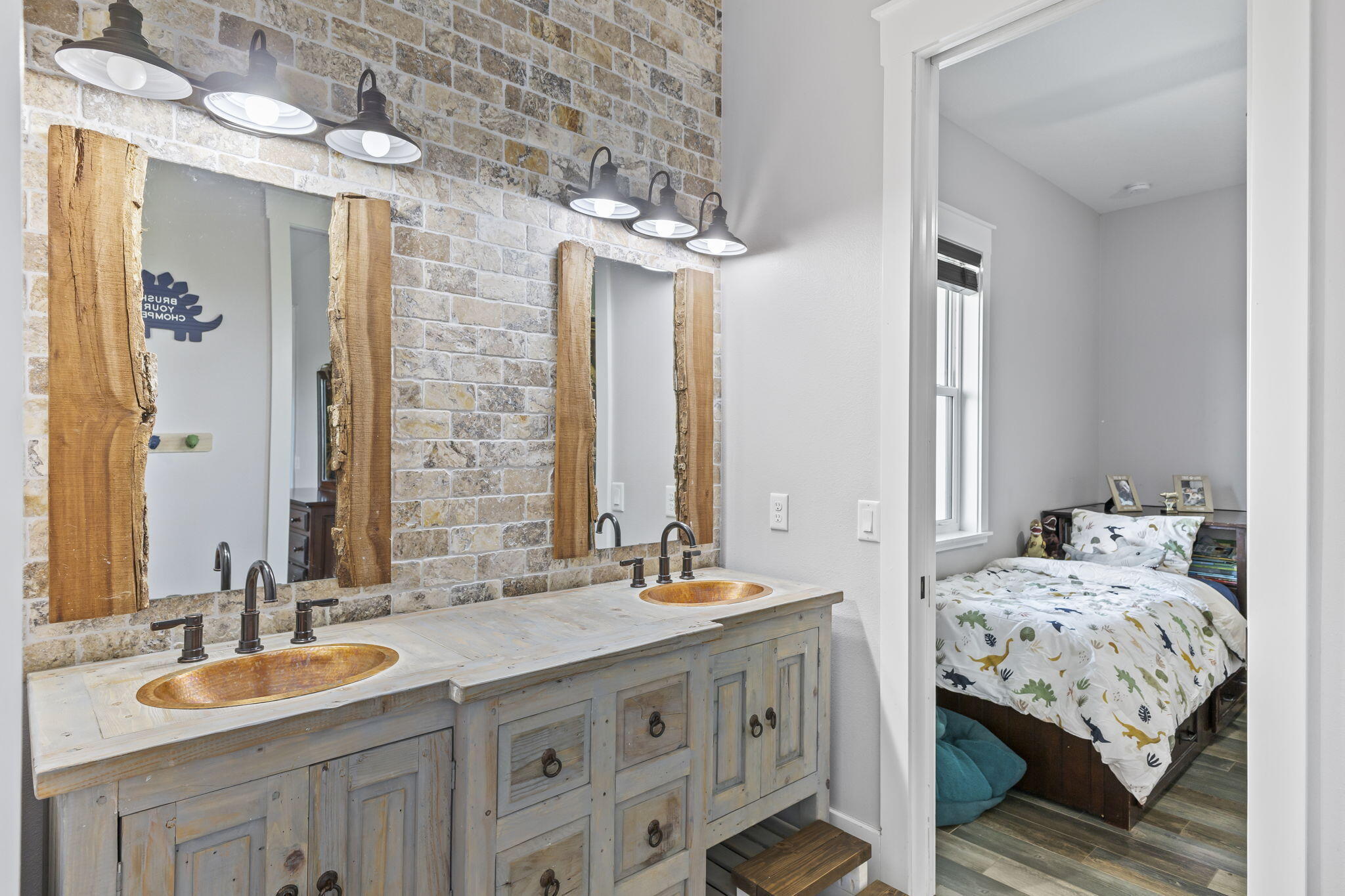 METES AND BOUNDS - Residential