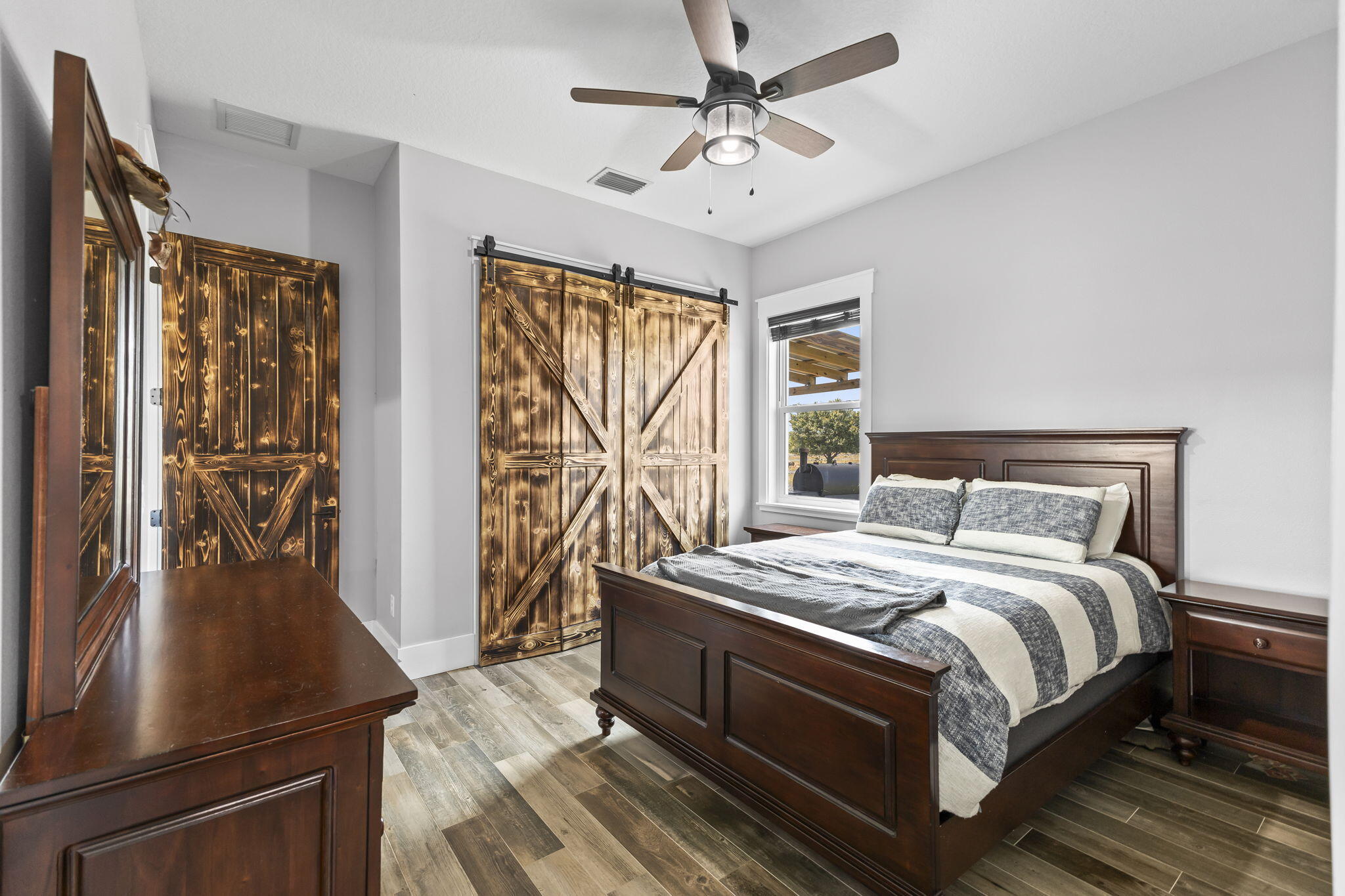 METES AND BOUNDS - Residential