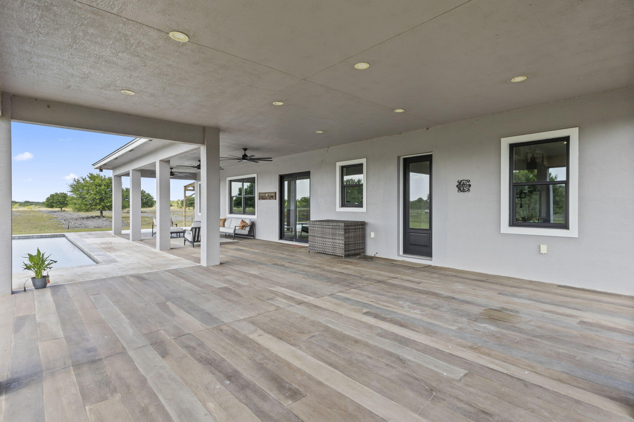 METES AND BOUNDS - Residential