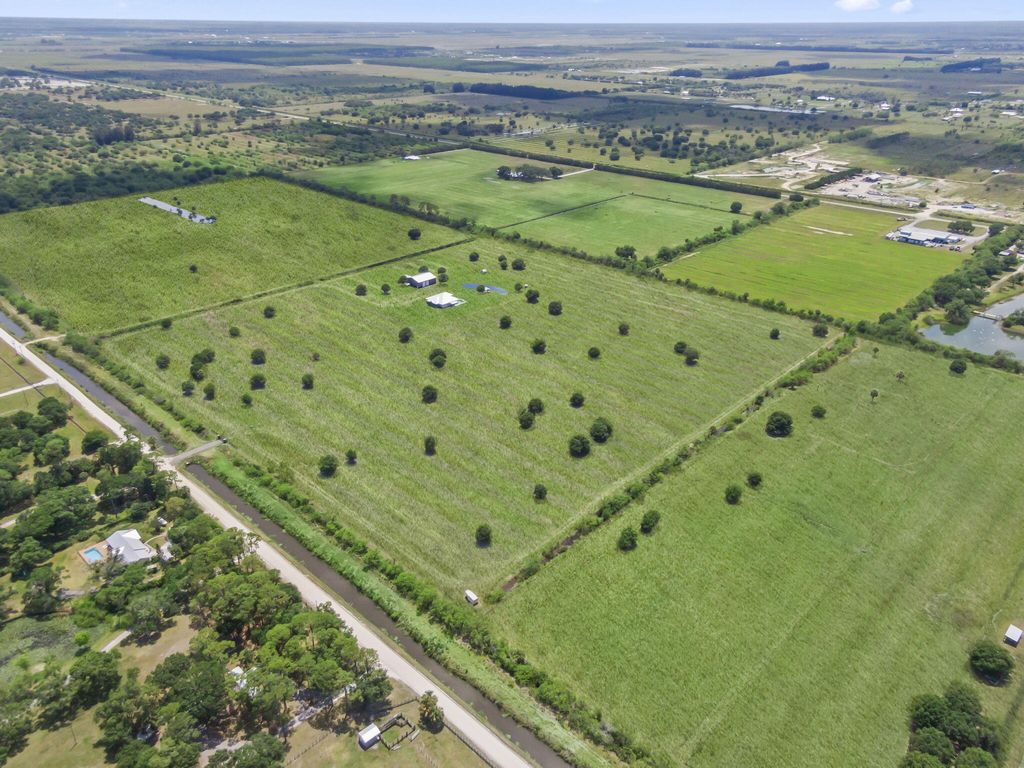 Photo of 1545 Pulitzer Road, Fort Pierce, FL 34945 (MLS # R11161828)