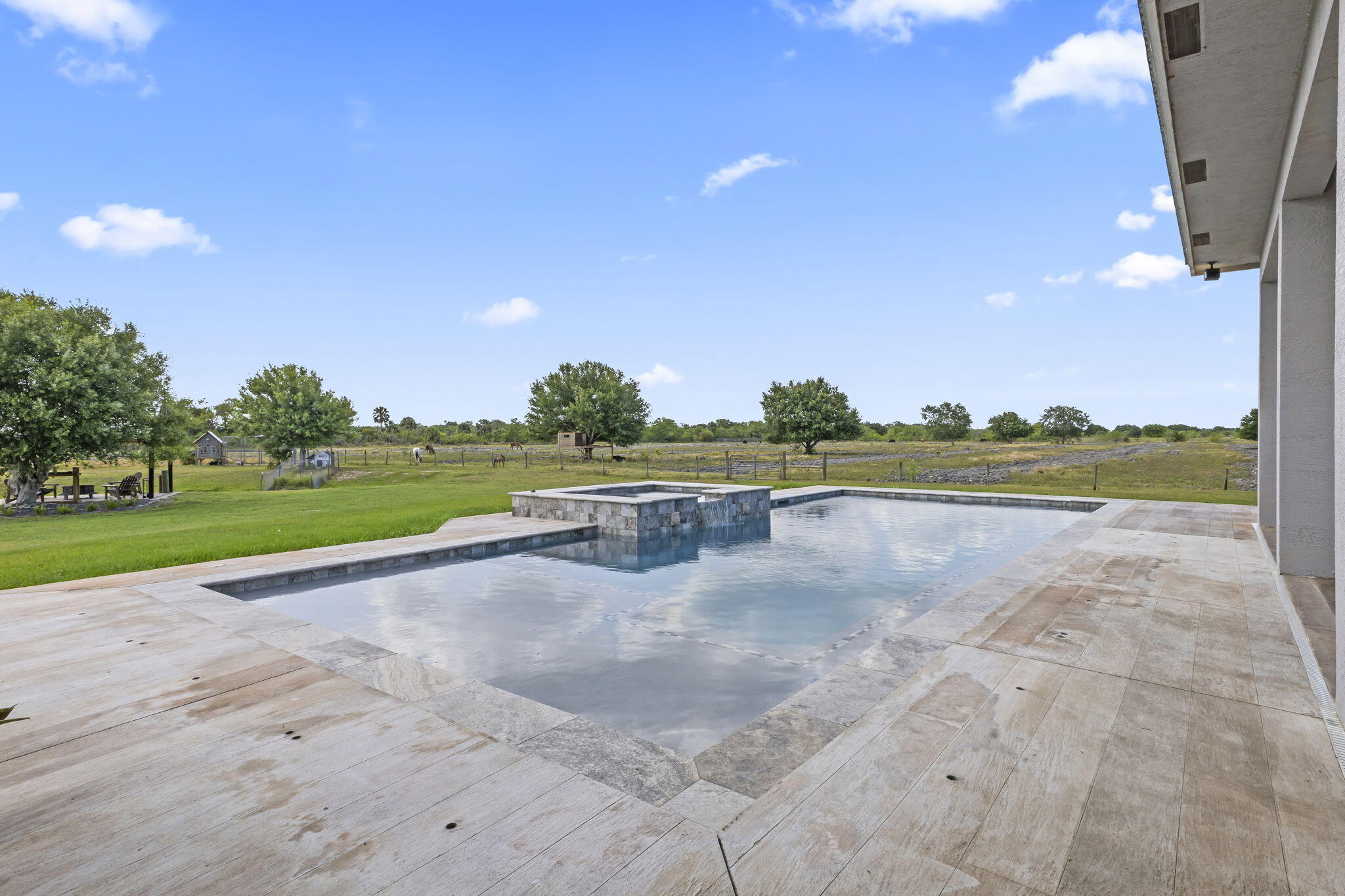 METES AND BOUNDS - Residential