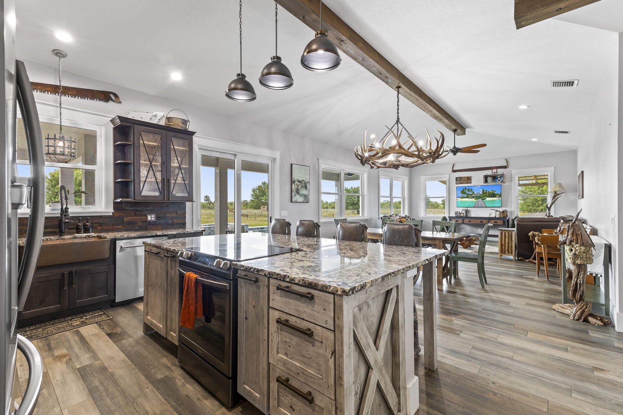 METES AND BOUNDS - Residential