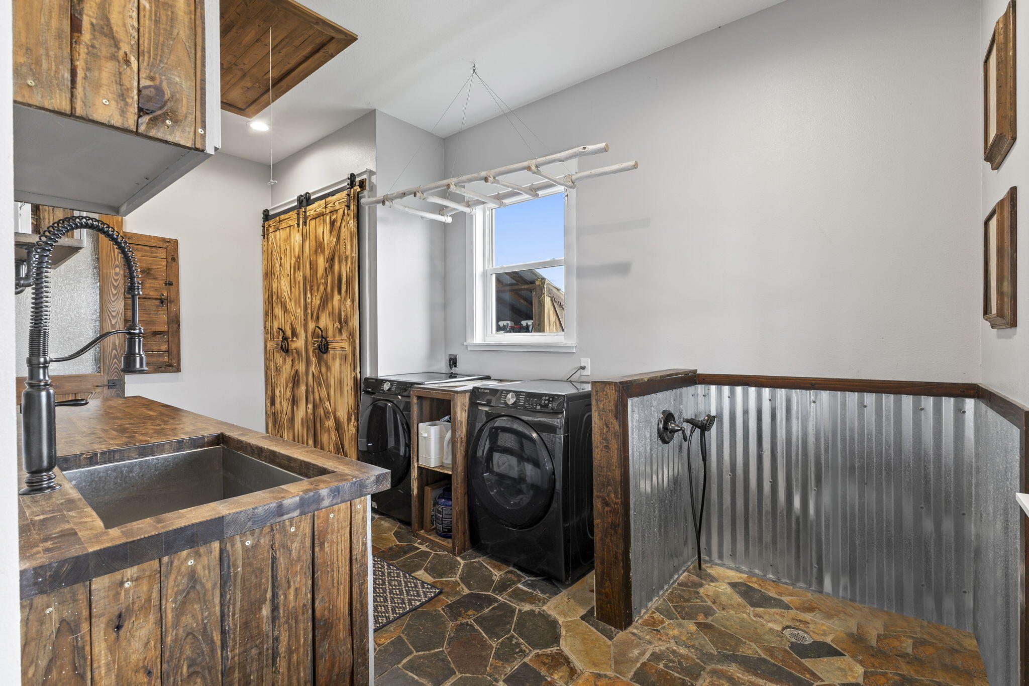 METES AND BOUNDS - Residential