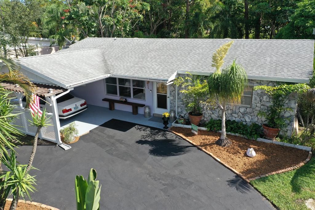 Photo of 1154 SW 28th Avenue, Boynton Beach, FL 33426 (MLS # R10746306)