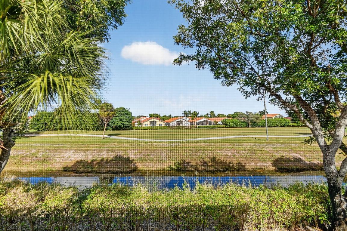 CORAL LAKES - Residential