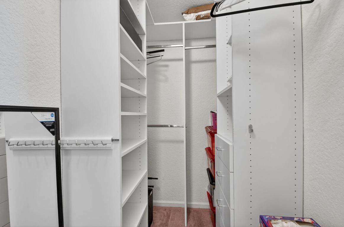 CORAL LAKES - Residential