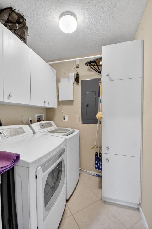 CORAL LAKES - Residential