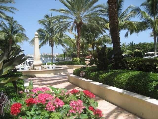 MOORINGS AT LANTANA CONDO - Residential Lease