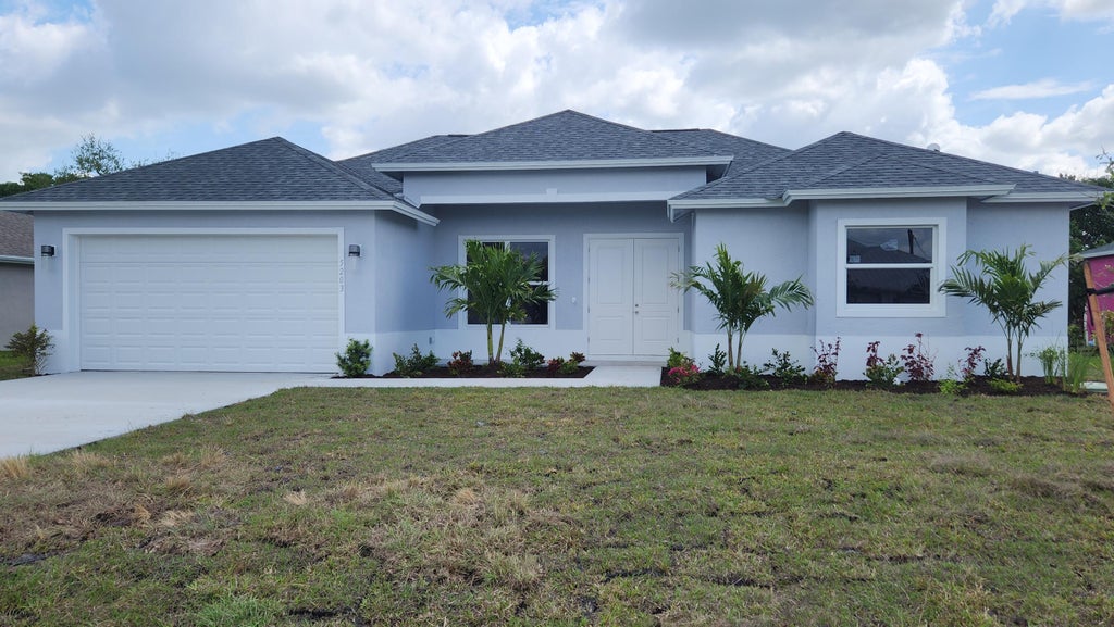 Photo of 5203 NW West Piper Circle, Port Saint Lucie, FL 34986 (MLS # R10973787)