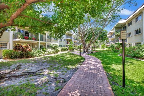 A home in Wilton Manors