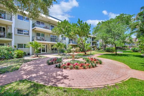 A home in Wilton Manors