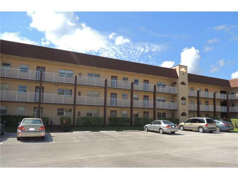 SUNRISE LAKES PHASE 3 - Residential