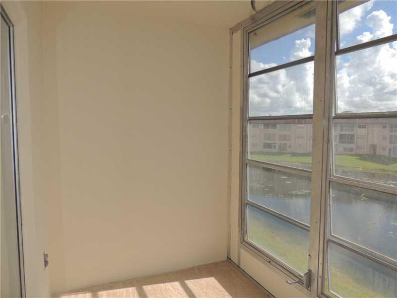 SUNRISE LAKES PHASE 3 - Residential