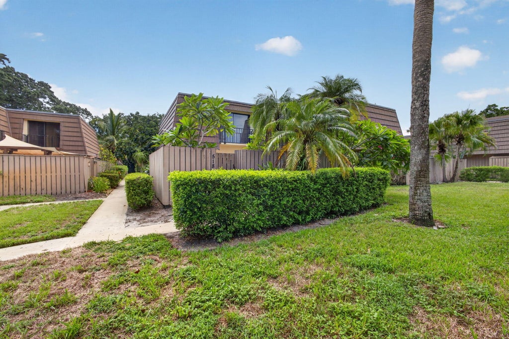 Photo of 518 5th Court, Palm Beach Gardens, FL 33410 (MLS # B26069078)
