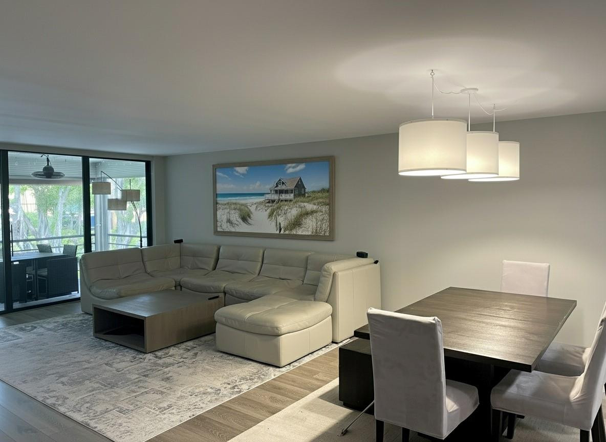 GREEN LAKES CONDO 1 THRU 21 OR3248P1 - Residential