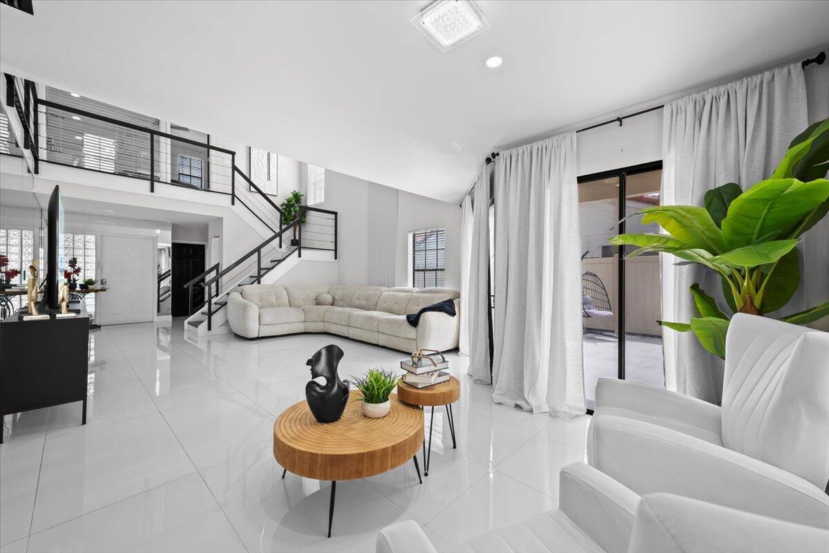 WELLINGTON TR 42B - Residential Lease